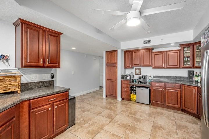 551 Casa Bella Drive 206, Cape Canaveral, FL, 32920 photo 7