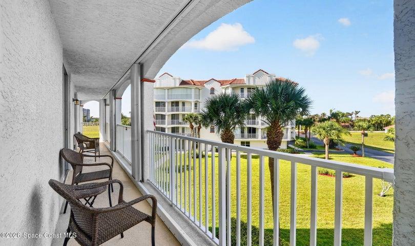 A wrap-around balcony