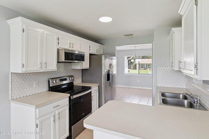 940 Forest Street NE, Palm Bay, FL, 32907 photo 9