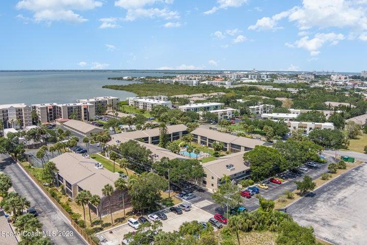 The Oaks Community is a river front community