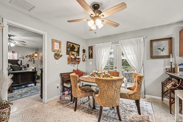 dining room off kitchen
