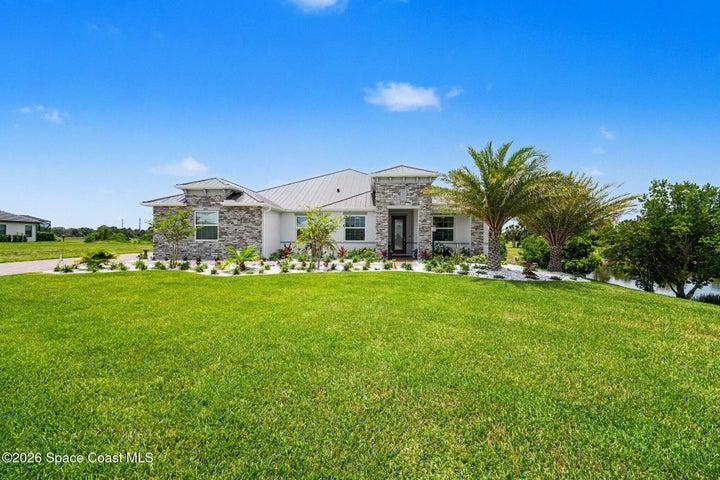 3995 Domain Court, Melbourne, FL, 32934 photo 2
