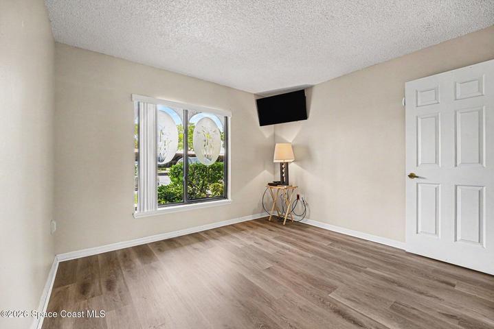 Guest bedroom
