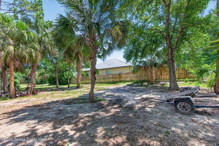Room to Park Boats, RVs, etc!