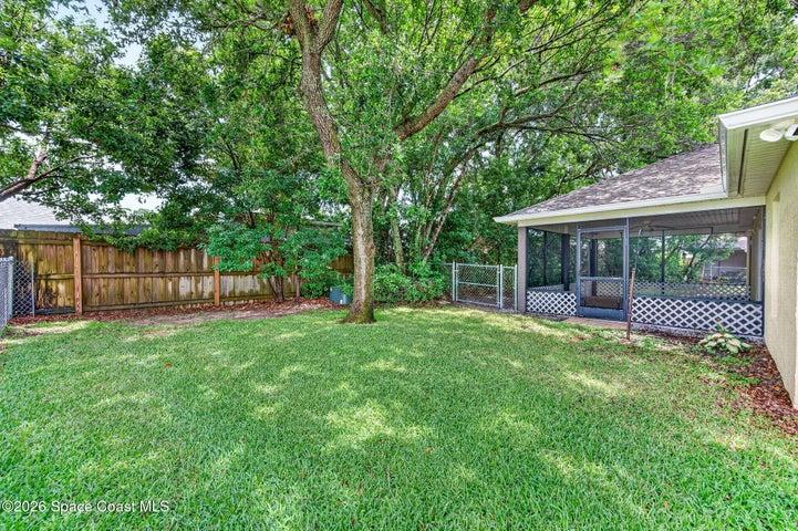 Fenced in side yard