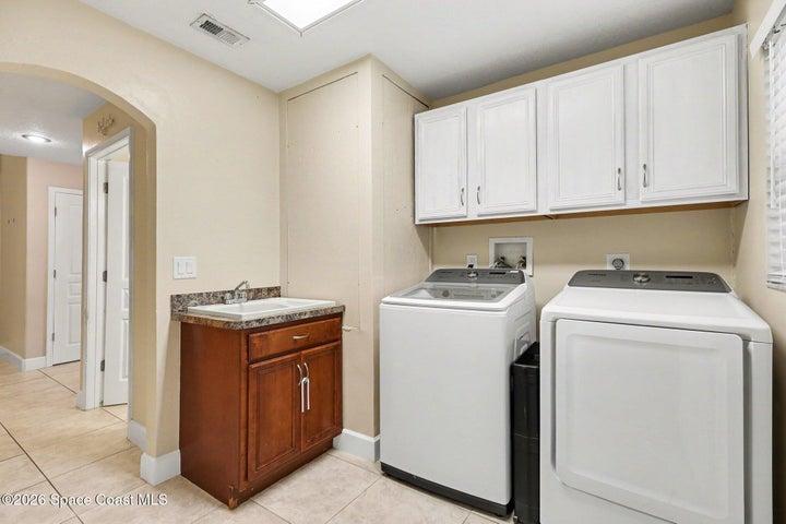 2415 Saint Pauls Drive, Titusville, FL, 32780 photo 10