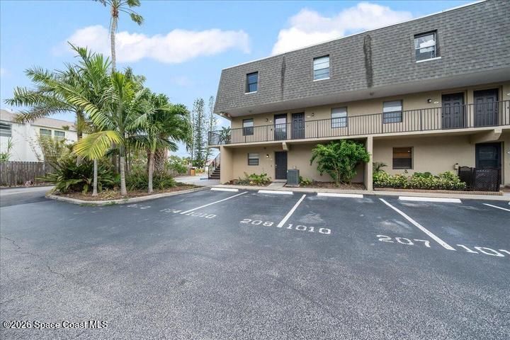 1010 Pine Tree Drive 208, Indian Harbour Beach, FL, 32937 photo 3