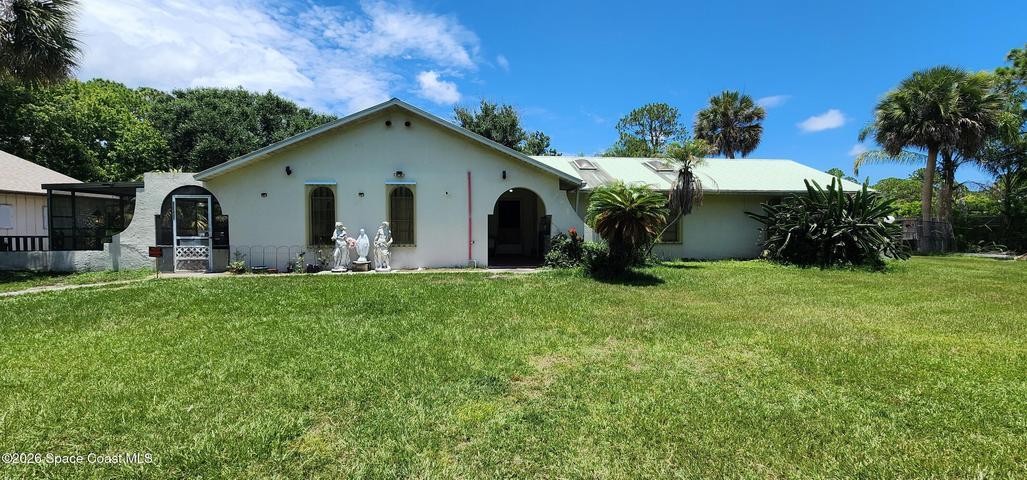 6870 Crepe Myrtle Drive, Grant, FL, 32949 photo 4