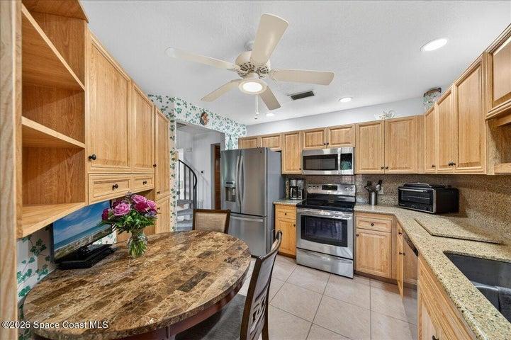 707 Greenwood Manor Circle, West Melbourne, FL, 32904 photo 9