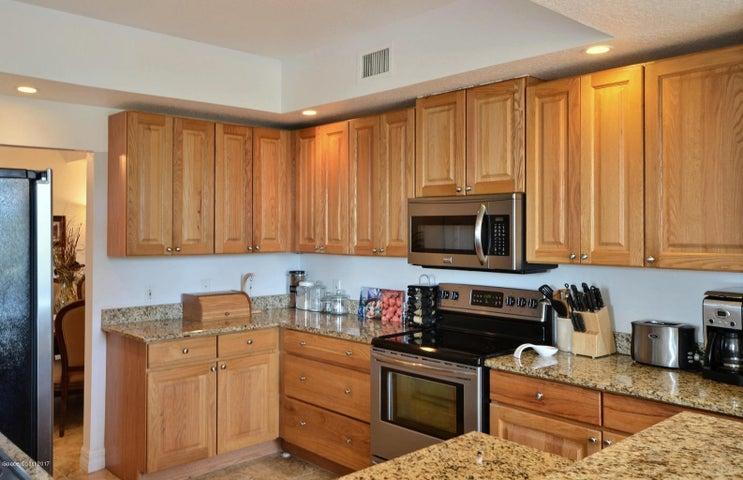 130 Warsteiner Way 204, Melbourne Beach, FL, 32951 photo 8