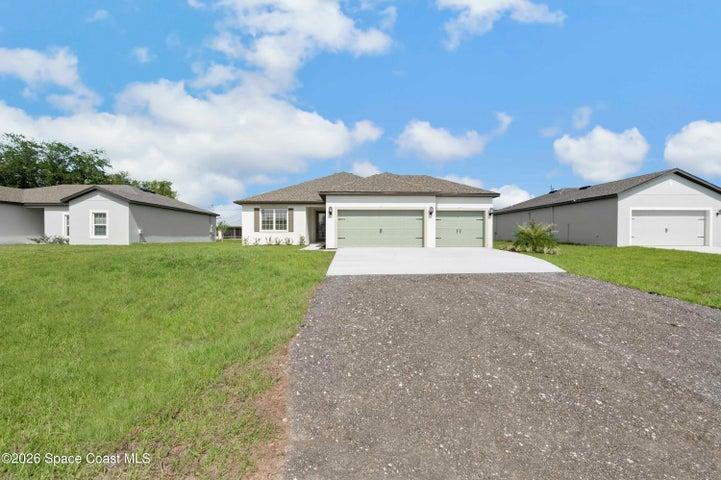 1698 Waldo Street SE, Palm Bay