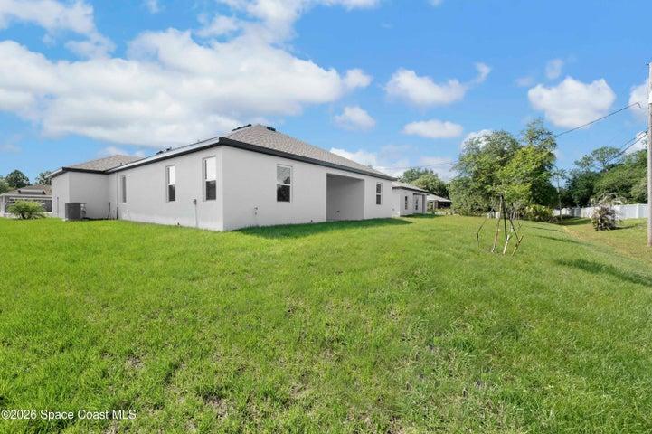 759 Americana Boulevard NW, Palm Bay, FL, 32907 photo 4