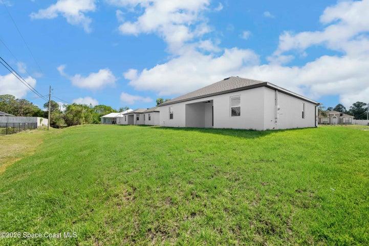 759 Americana Boulevard NW, Palm Bay, FL, 32907 photo 5