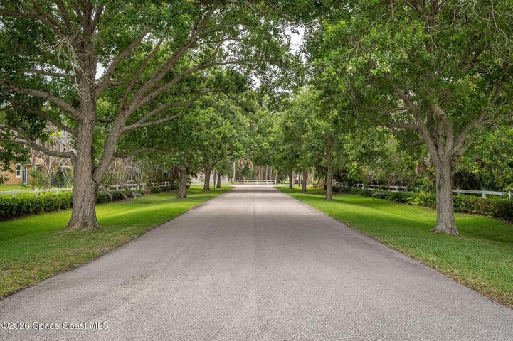 4500 Hunters Run Circle, Grant, FL, 32949 photo 4