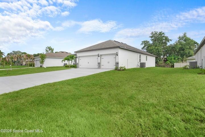 Photo is not of actual dwelling/property