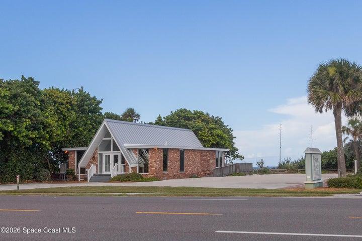 Pelican Beach Park Community Building