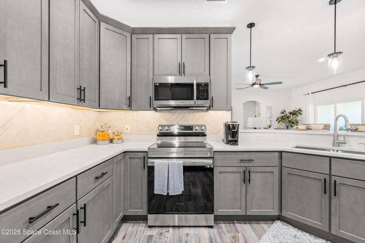 885 Starland Street SE, Palm Bay, FL, 32909 photo 8