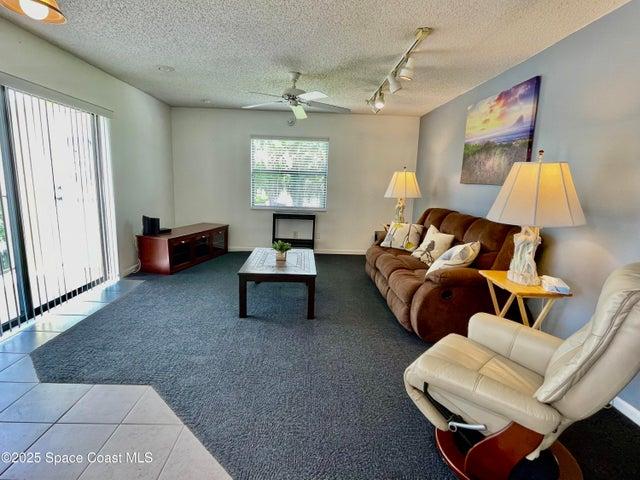594 N Wickham Road 2, Melbourne, FL, 32935 photo 6