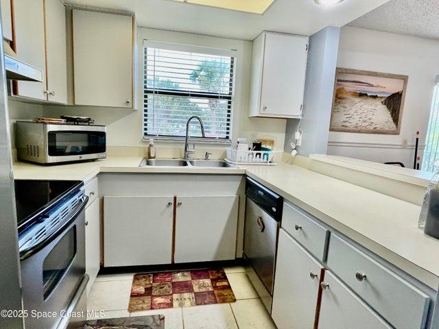 594 N Wickham Road 2, Melbourne, FL, 32935 photo 11