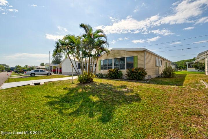 5351 Bannock Street, Micco, FL, 32976 photo 5