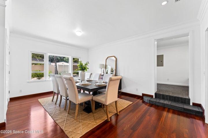 Formal Dining