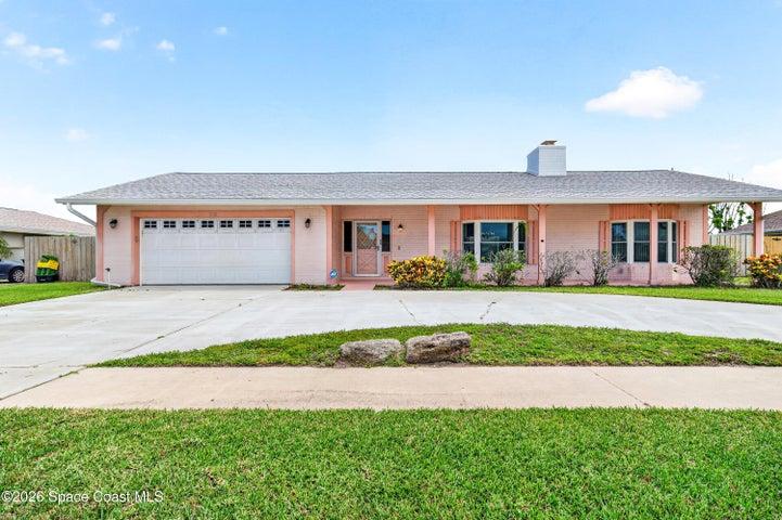 215 Dogwood Avenue, Melbourne Beach