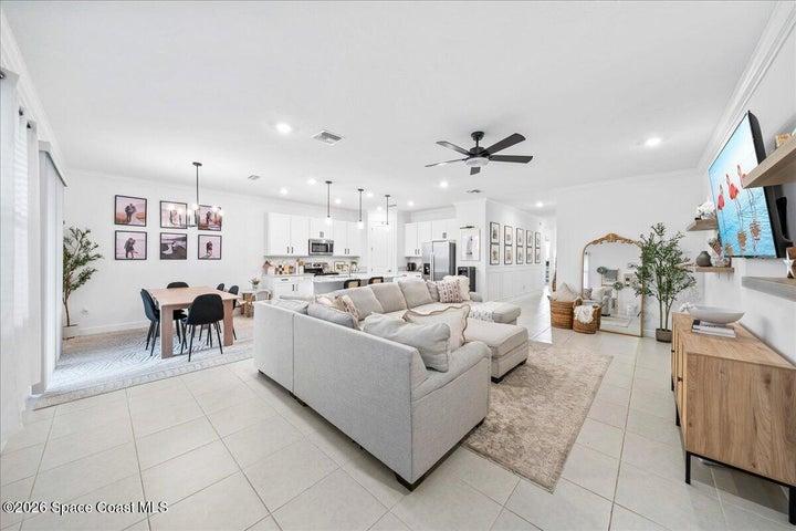 732 Veridian Circle NW, Palm Bay, FL, 32907 photo 4