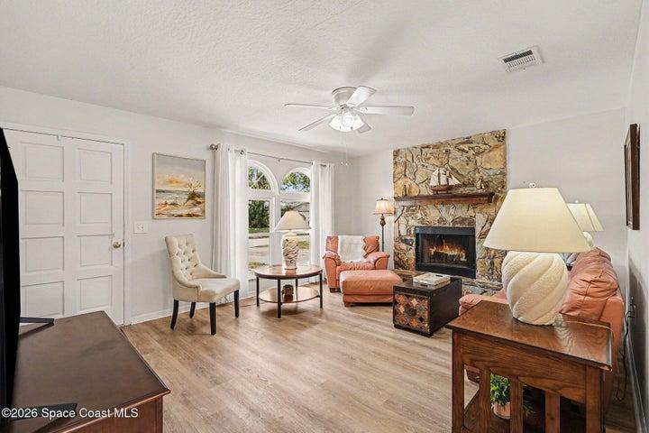 Vinyl Plank Floors