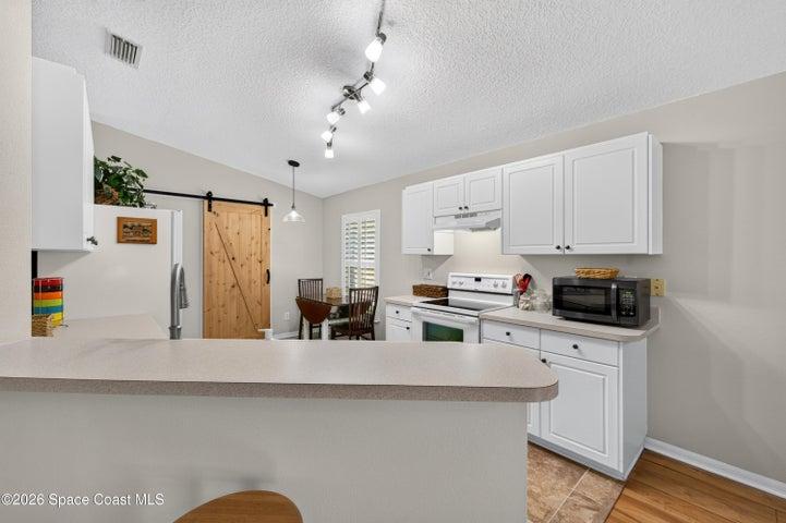 2336 Deercroft Drive, Melbourne, FL, 32940 photo 4