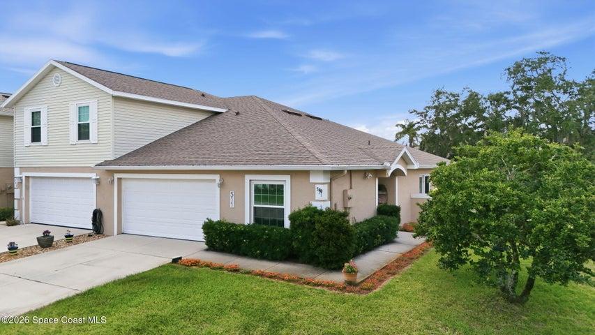 511 L M Davey Lane, Titusville