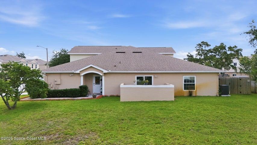 511 L M Davey Lane, Titusville, FL, 32780 photo 3
