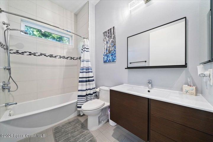 Bathroom on 2nd floor