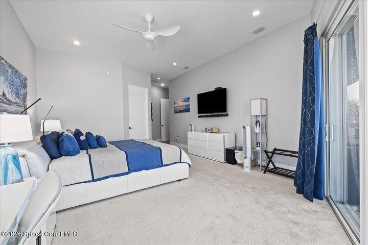 Master bedroom on 2nd floor - 6 total bedrooms