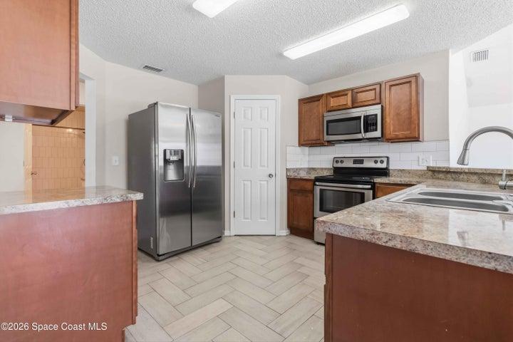 599 Estes Avenue SW, Palm Bay, FL, 32908 photo 13