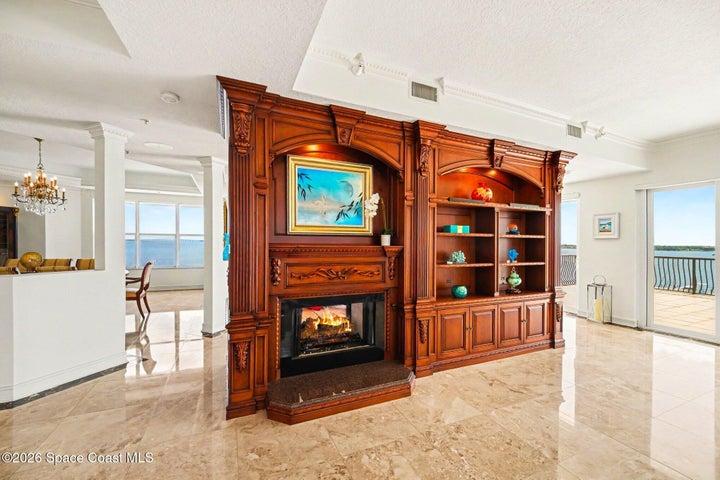 Dual Fireplace
