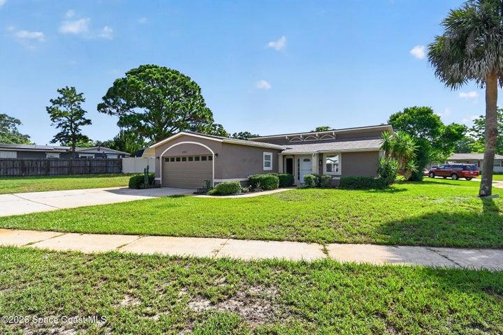 2221 Alexander Drive, Titusville