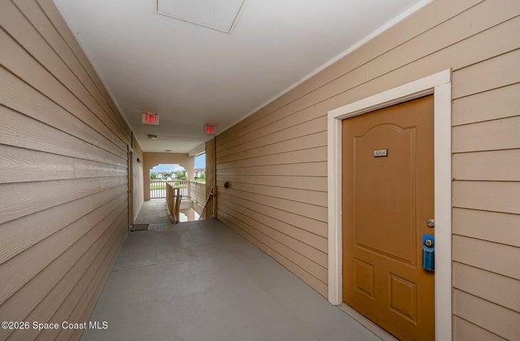 Private Third Floor...Covered Entry...