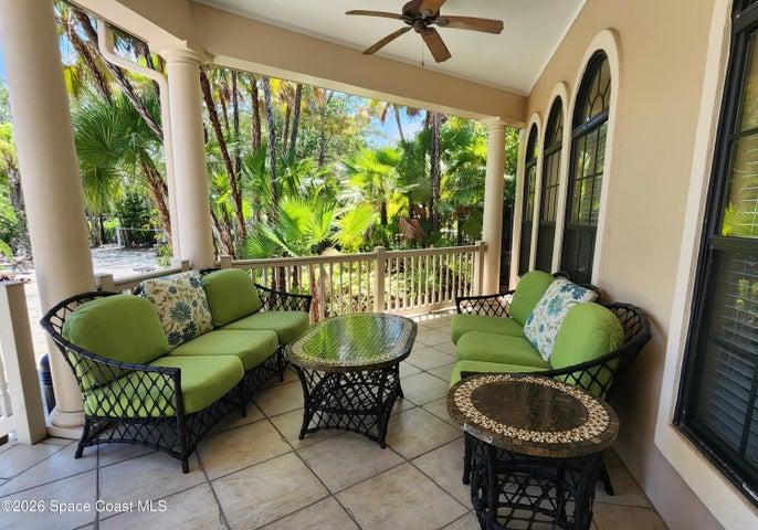 More outdoor common area...