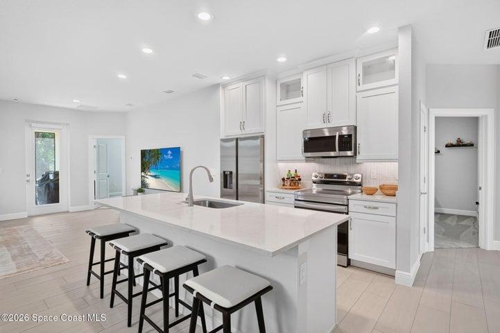2291 Commodore Boulevard, Melbourne, FL, 32904 photo 2