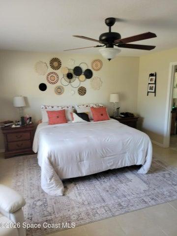 master bed room