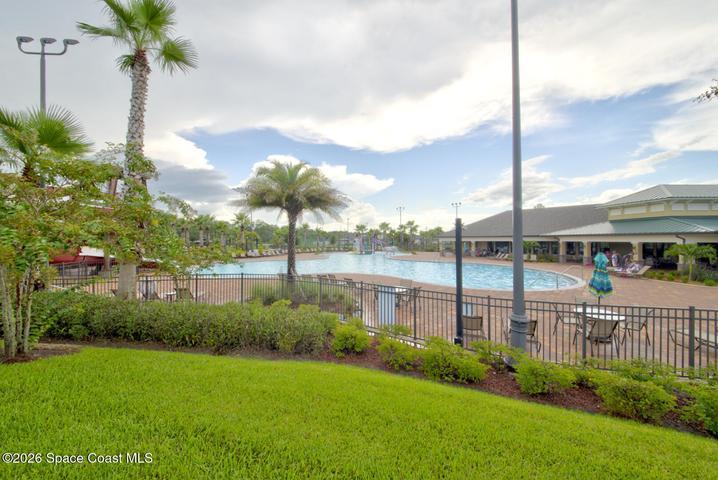 Sawgrass Lakes community center