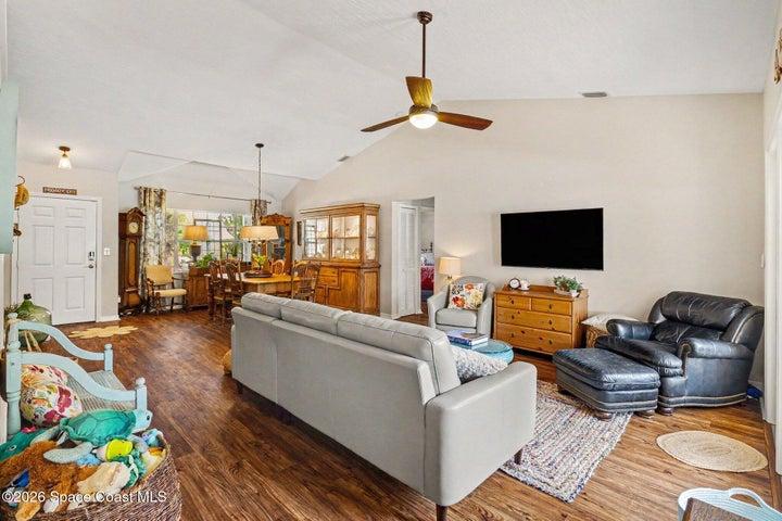 1051 Mandarin Drive NE, Palm Bay, FL, 32905 photo 4