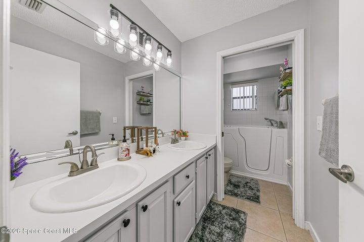 6126 Sunflower Drive, Cocoa, FL, 32927 photo 25