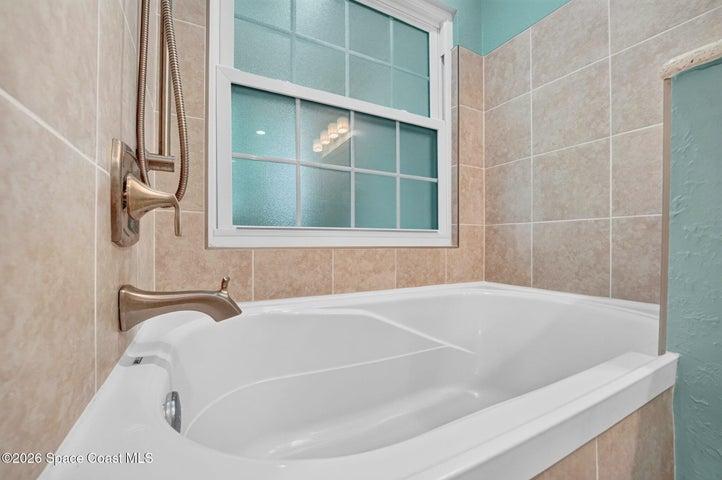 Primary Bathroom w/tub and separate shower