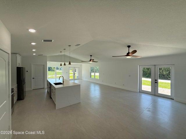 8815 100th Court, Vero Beach, FL, 32967 photo 7