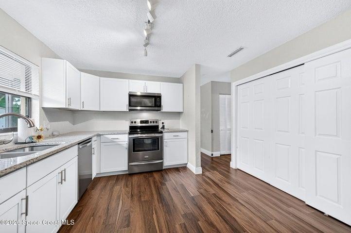 996 Botany Lane, Rockledge, FL, 32955 photo 15
