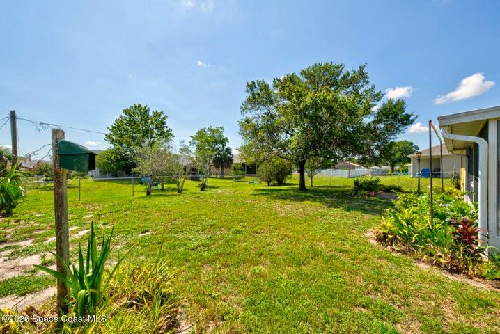 1085 Celle Avenue NW, Palm Bay, FL, 32907 photo 21
