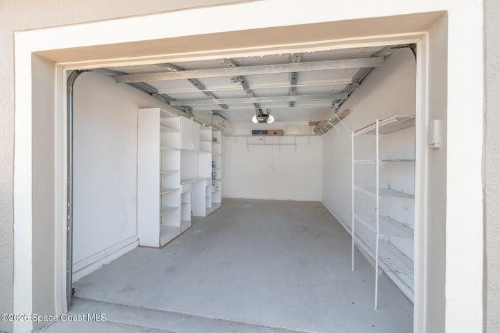 1 car garage