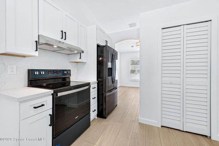 711 Avalon Street SE, Palm Bay, FL, 32909 photo 5