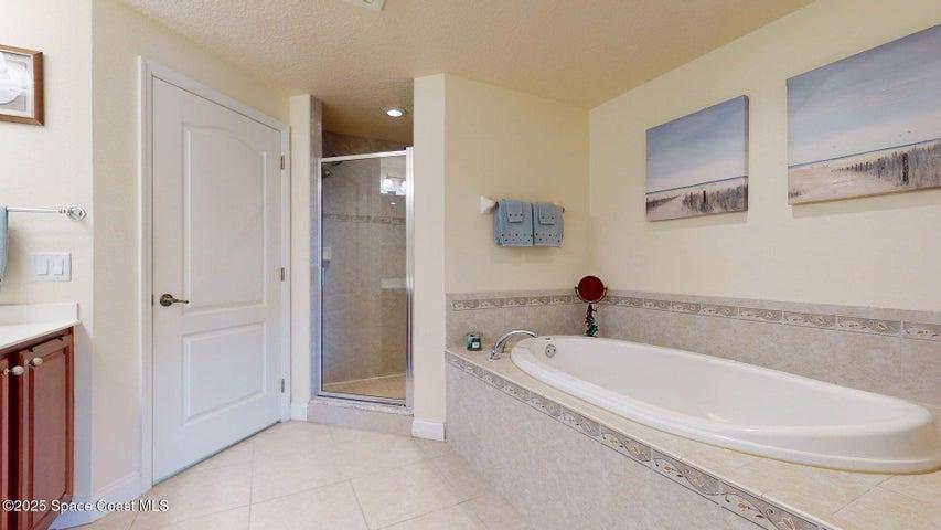 601 N Miramar Avenue 110, Indialantic, FL, 32903 photo 25